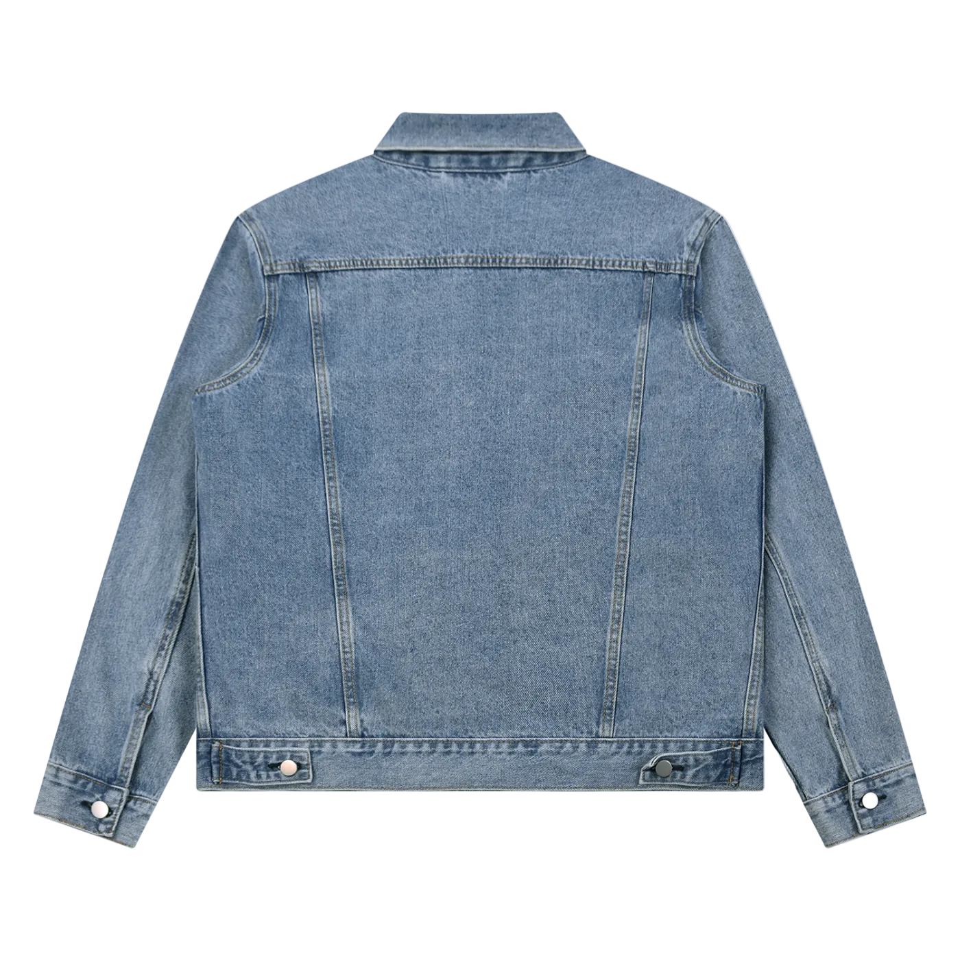 Chaqueta vaquera azul lavada getabbe con botones metálicos, bolsillos frontales y pecho, cuello solapa, etiqueta con estrella roja visible en cuello, corte holgado unisex, fondo blanco
