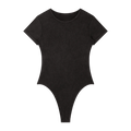 Bodysuit negro mineral wash getabbe de manga corta, tejido acanalado ribbed, cuello redondo, corte ajustado segunda piel, silueta entallada, corte tanga en la parte inferior, mujer, fondo blanco